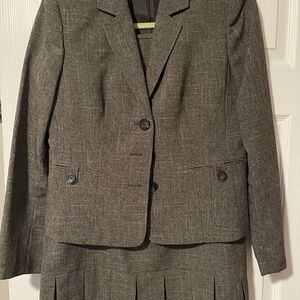 Evan Picone Olive Suit